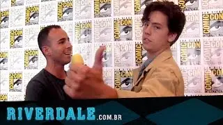 Cole Sprouse fala sobre Jughead & Riverdale na Comic-Con 2016 | Legendado