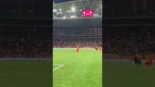 seferovic i&ccedil;in ilk &uuml;&ccedil;l&uuml;s&uuml; GS taraftarınin &ouml;n&uuml;nde