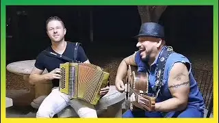 Moneda Sin Valor - Dwayne & Juan P Moreno