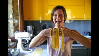 Making Pasta FROM SCRATCH in Italy!