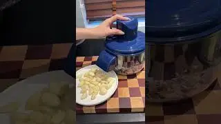 This Electric Garlic Peeler Will Blow Your Mind! 😱 | 2025 Kitchen Gadget You Need!&rdquo;#shorts #amazon