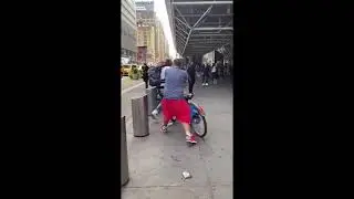 Time Square Fight New York Randoms