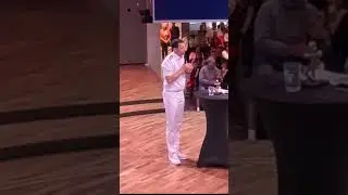AIDAnova Beinahezusammensto&szlig;