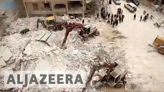 Syria's war: Dozens killed in Idlib air strikes