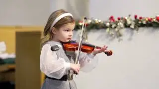 3 Year Old Violinist: Angelica's WONDERFUL Performance!