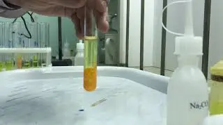Particular (general) reactions of uranium. Na2U2O7 + Na2CO3