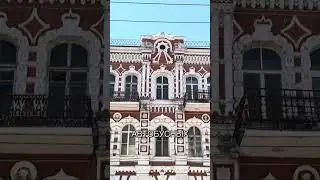 ⚔️ Во время Великой Отечественной войны застройка сильно пострадала, но уже к 1950‑м годам её восста