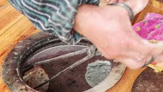China Street Food: Clay Oven Baked Chinese Flatbread(缙云烧饼) in Shanghai
