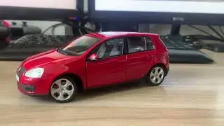 Обзор модели VW GOLF GTI в масштабе 1:24 от Cararama