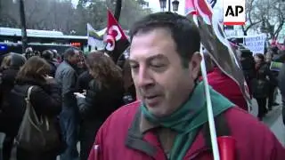 Bank workers protest in front of stock exchange building