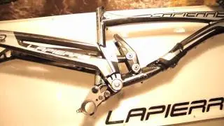 2011 Lapierre DH Pendbox Suspension - Eurobike 2010 with SickLines.com