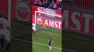 No-look header👀⚽️ #shorts