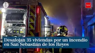 Desalojan 35 viviendas del edificio incendiado en San Sebastián de los Reyes