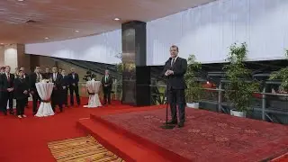 Премьер-министр Масрур Барзани принимает дипломатов в Курдистанском регионе на новогоднем приеме.