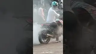 MT15 ON FIRE....BURNOUT...SMOKE...#mt15 #shorts #newtyre #burnout #bikers #trending #viral