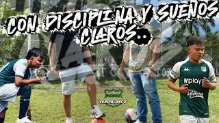 Joven de 15 años la futura promesa de la cantera deportivo Cali  ( con disciplina y sueños claros )