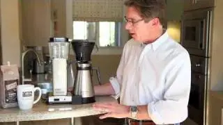 Carolina Coffee Company test the MOCCAMASTER TECHNIVORM