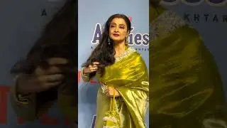 Rekha REMOVES Nazar of Zoya Akhtar in front of paps at The Archies screening! 😍 #shorts #rekha onli