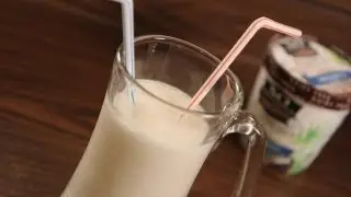 Vegan Vanilla Milkshake Recipe - Vegan/Gluten Free - Dessert A Day Project #14