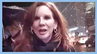 Melissa Gilbert jokes about her autograph value, signs for TopPix