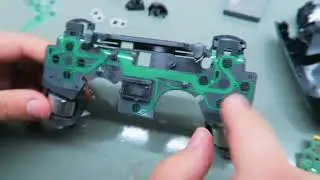 [TUTORIAL] COMO TROCA PELÍCULA CONDUTIVA DO DUALSHOCK PS4 #ps4 #controleps4