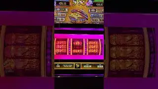 This slot went CRAZY in seconds! #slots #jackpot #slotshorts #bigwin #slotmachine #casinowins