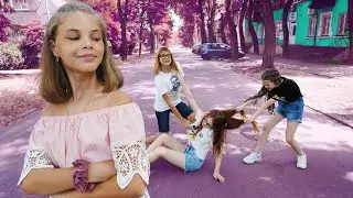 НОВЕНЬКАЯ РАССОРИЛА МАШУ С ДРУЗЬЯМИ!!!