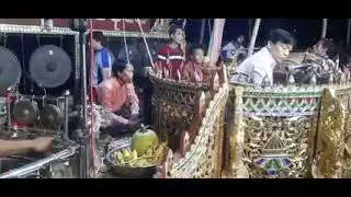 မကွေး သန်းဇော်ဗိုလ် မဂ်လာဆိုင်း