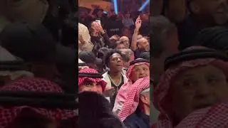 SPEED CAROLINE 🎶 IShowSpeed was LOVING the Usyk vs Fury build-up! 🔥