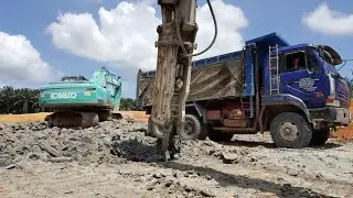 Rock Breaker operation