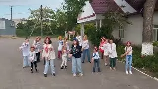 Долучаємося до Національної руханки в вишиванках  