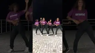 N&atilde;o viciaremos sozinhas nesse forr&oacute; 💃🔥