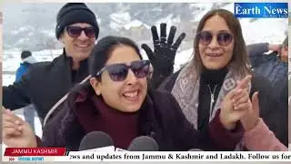 Tourists Delight in Fresh Snowfall at Kangan's Chinner Area