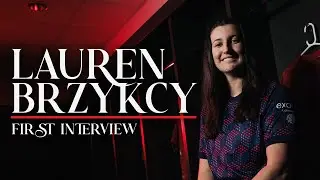 Lauren Bryzkcy signs for Bristol City
