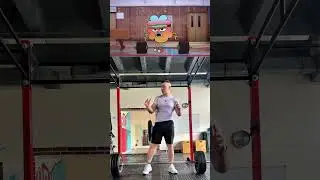 Цепляем девчонок #gym #спорт #удивительныймиргамбола #пикап