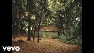 Lily Lyons - Weightless (Official)