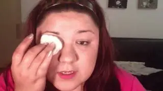 Review & Demo : Simple Eye Makeup Remover