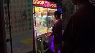 Drop the Hook, Arcade Redemption Game w Prizes Bidding ends 11/2/2023 BidderBros.com
