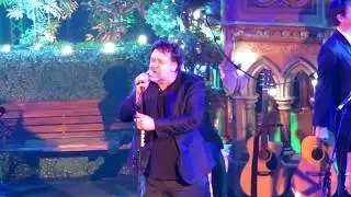 This Is How Life Is, Indoor Garden Party (Russell Crowe, Alan Doyle, Scott Grimes, et al), London