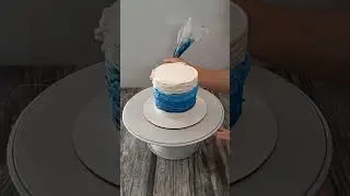 mini ombre cake with blue shade
