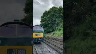 D1015 Western Champion arriving at Bridgnorth