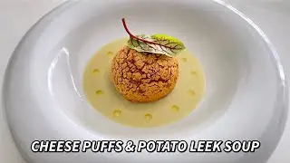 Слойки с пармезаном и картофельным супом из лука-порея, сырным пюре и карамелизированным луком