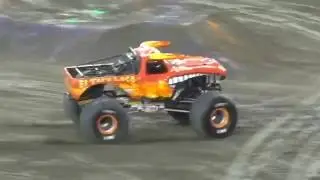El Toro Loco Chuck Werner Freestyle Monster Jam 2016 Gillette Stadium