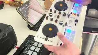 Работает от батареек! DJ Hercules Mix Ultra. Лучший ли это тренировочный пульт?