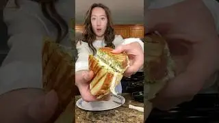 Домашний панини с куриным песто!!! #домашнеепесто #панинисэндвич #панини