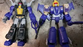 #transformers #Blokees #insecticon #blitzwing #triplechanger #decepticons