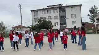 1/A sınıfı 23 Nisan heykel gosterisi 🤩🥳  #beniöneçıkart #yputube #baby #keşfetbeniöneçıkar #yputube 
