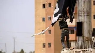 News Update IS conflict: Syrian opposition 'take town of Tabqa and dam' 10/05/17