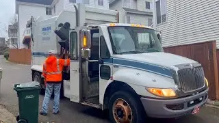 Walker Garbage Service- Mini International Wayne Tomcat MSL Garbage Truck!