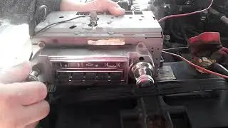 1963 1964 Chevrolet Impala am radio IT WORKS (2)